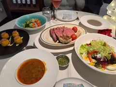 -MONICH牛排融合餐厅(和义大道购物中心店)