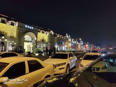 -王府井奥莱临潼小镇(临潼店)