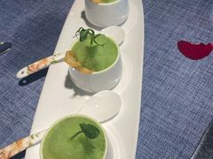 蒜蓉蜗牛-弦月窗LUNETTE BY AMANDA(复兴路店)