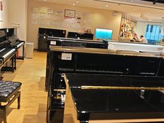 -柏斯音乐艺术中心·钢琴·吉他(上音店)