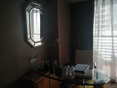 -永恒朗悦酒店(广西大学地铁站大学东路万达广场店)