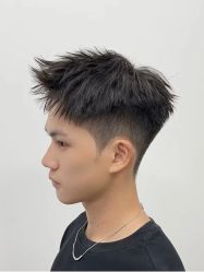 -变画·发型STUDIO