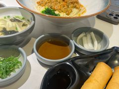 -馋三尺蟹粉小笼(人民广场店)