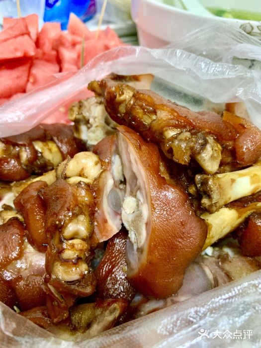 东海卤菜卤猪蹄图片