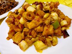 宫保鸡丁-红红烤鸭店(西单店)