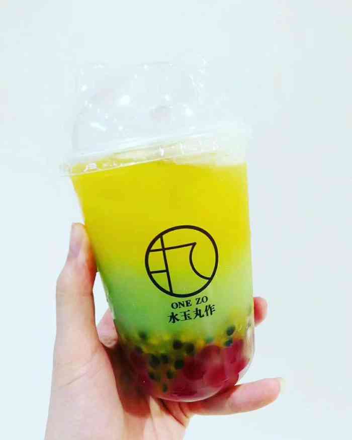 水玉丸作(拱北口岸店)-"中规中矩的奶茶店,位置蛮好的,在进入地下.
