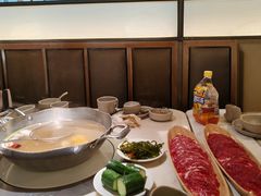 -左庭右院鲜牛肉火锅(浦江欢乐颂店)