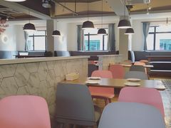-樱花里音乐餐吧·牛扒椰子鸡(东圃店)