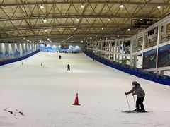 -乔波室内滑雪场