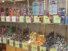 -VENCHI 闻绮(上海佛罗伦萨小镇店)