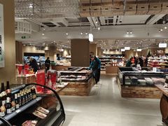 -七鲜超市(瑞虹天地太阳宫店)