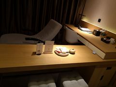 -优逸酒店(柳州窑埠古镇万象城店)