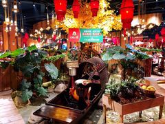 大堂-老滇山寨•云南特色菜•地方菜•民族风情歌舞表演(金碧店)