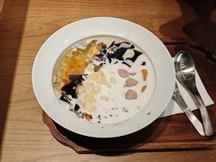 -RUXU入续糖水铺与包(卓悦中心店)