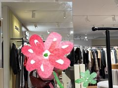 -文艺复兴百货(米兰大教堂广场店)
