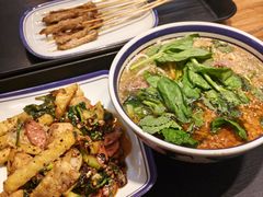 -云阿蛮云南生烫牛肉米线(奉贤路店)