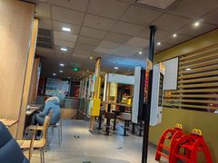 -麦当劳(百荣世贸商城店)