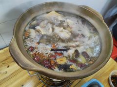 -威邵鸡煲(西华路总店)