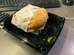 -The Habit Burger Grill 哈比特汉堡(复兴soho店)