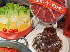 -热火朝天鲜切牛肉火锅(南强街巷店)