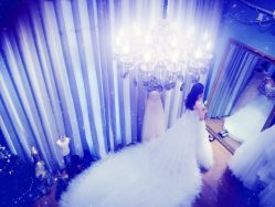 -Flora婚纱礼服定制租赁店