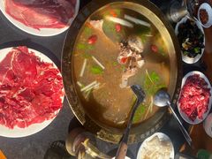 -周老三跷脚牛肉·全牛火锅(非遗传承店)