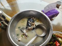 -美顺香食府鱼头老店(雪野湖店)