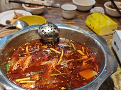 -乡土特色.冷锅鱼.牦牛肉汤锅