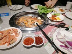 -汉金城海鲜烤肉自助百汇(威海威高广场店)