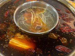 -正贰捌经重庆老火锅(建设路店)