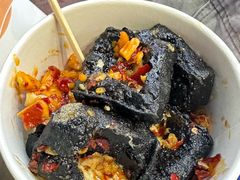 -黑色经典臭豆腐·湖南特产(步行街店)