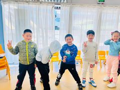 -蓝话筒·少儿成人演讲口才·主持朗诵·戏剧表演(大华第一坊店)
