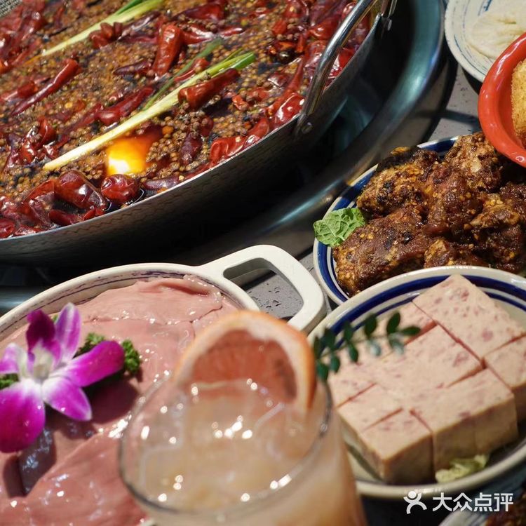 连本地人都排队吃的龙门阵火锅,不容错过🔥