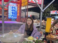 -刘姐啤酒鱼民族演艺餐厅(西街总店)