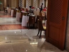 -广州中心皇冠假日酒店·百粤楼