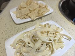 -九寨特色牦牛肉汤锅 羊肉汤锅