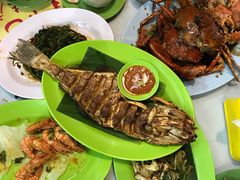 -明记烧鱼美味店