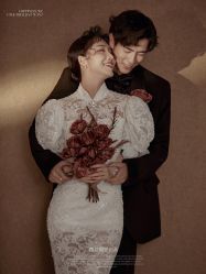 -至臻微拉婚纱摄影