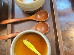 -银米·云南传统过桥米线(双廊黑金冠店)