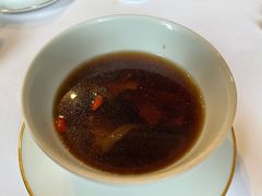 黑蒜鹿筋炖牛尾-宝丽轩中餐厅BAOLIXUAN