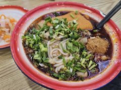 -刘二姐襄阳牛肉面(鸟巢店)