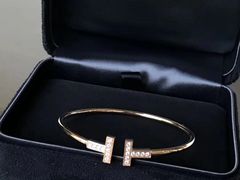 -Tiffany & Co.蒂芙尼
(杭州大厦店)