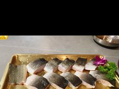 -围炉肉舍•炭烤活鳗•丹东海鲜烤肉(步行街店)