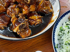 -胡子饮食店