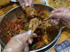 主打的干锅鸭头-安诚居干锅鸭头(八角店)