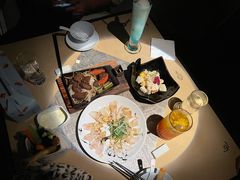 -穹六人间 people 6(岳阳路店)