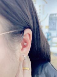 -AI艾耳·专业手工耳洞·穿孔美学馆