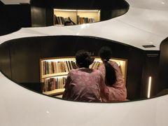 -涨巢·潮玩水疗局