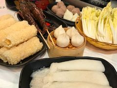 炸响铃-鲜入围煮花胶鸡海鲜火锅