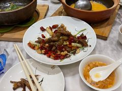 -香港百合居(LCM置汇旭辉广场店)